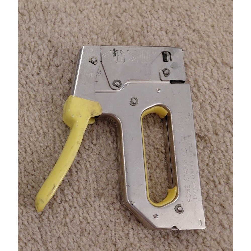 Acme Staple Co Model D-10 Heavy Duty Manual Staple Gun Chrome Yellow Grip USA